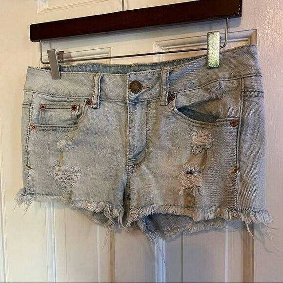 🦅 Stretch light wash American Eagle shorts - Picture 6 of 6
